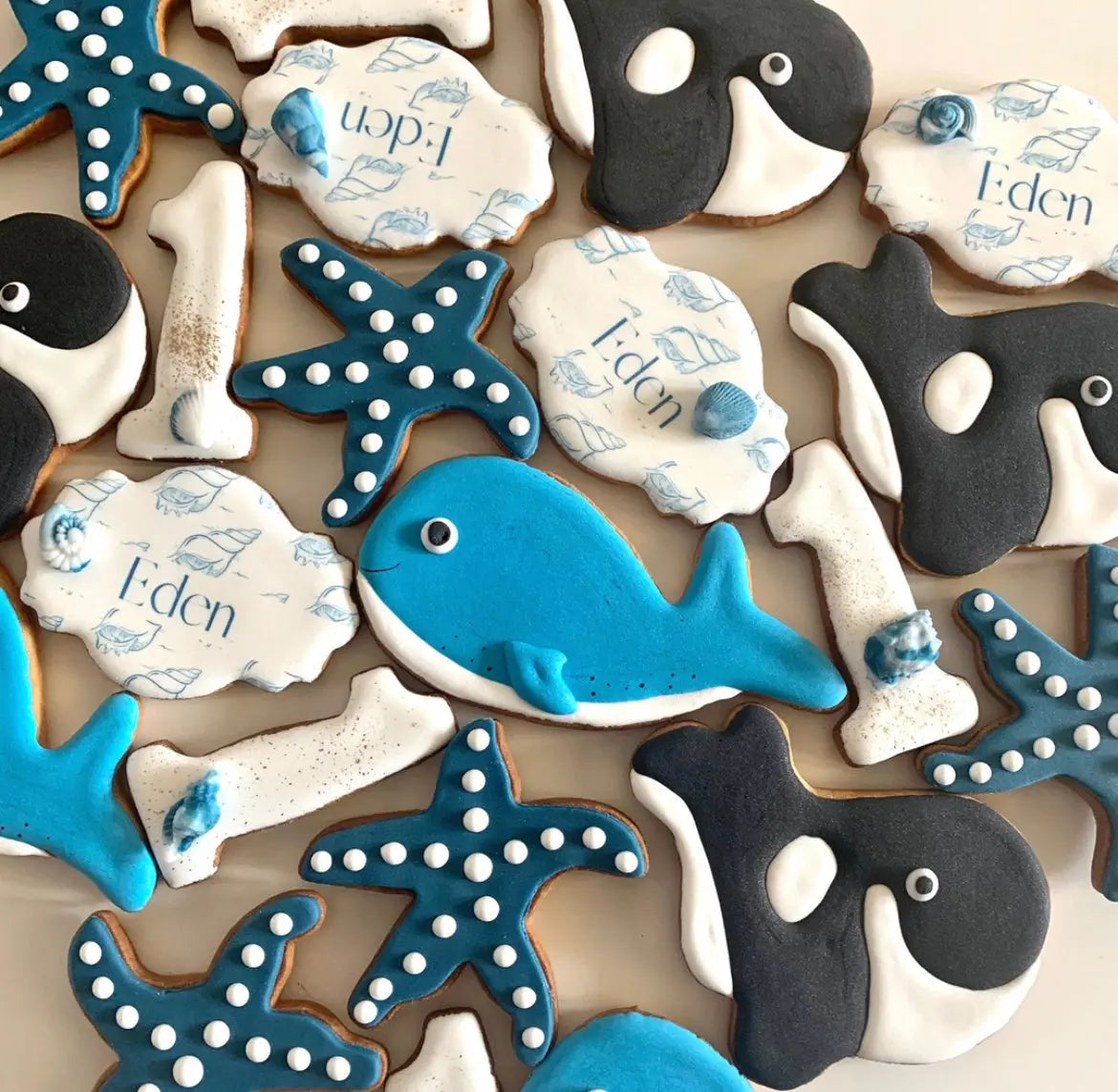 Lot de 10 sablés personnalisés Baleine/Orque lesdelicesdecaro